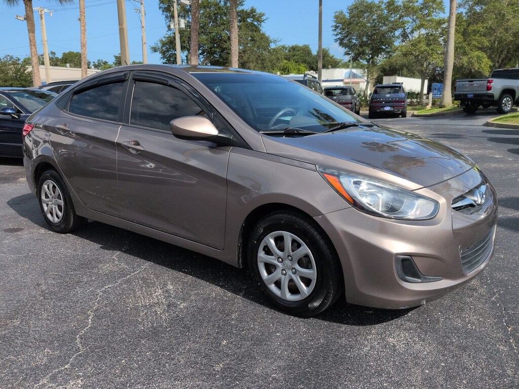 Used 2013 Hyundai Accent GLS Sedan