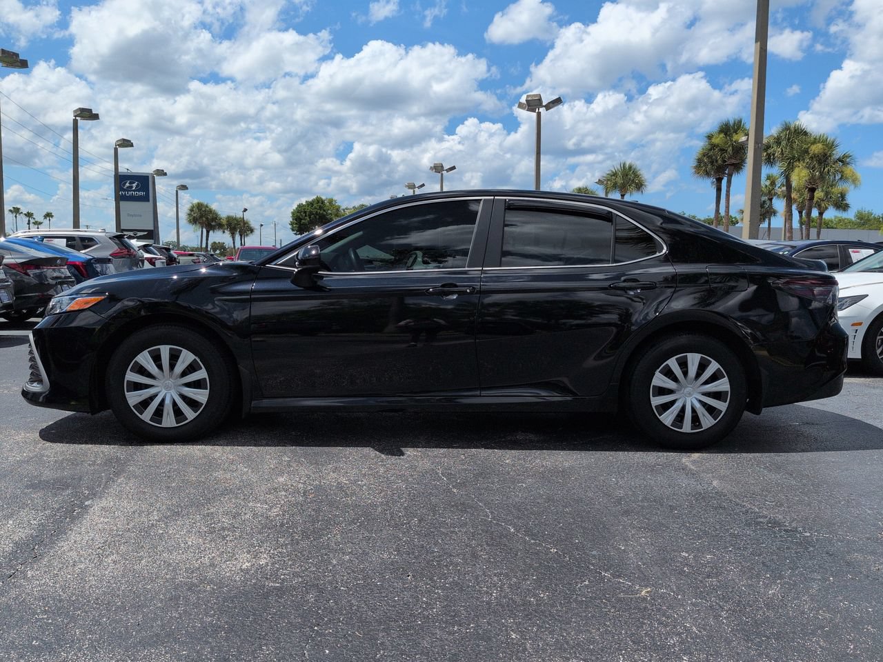 2024 Toyota Camry LE - Photo 7