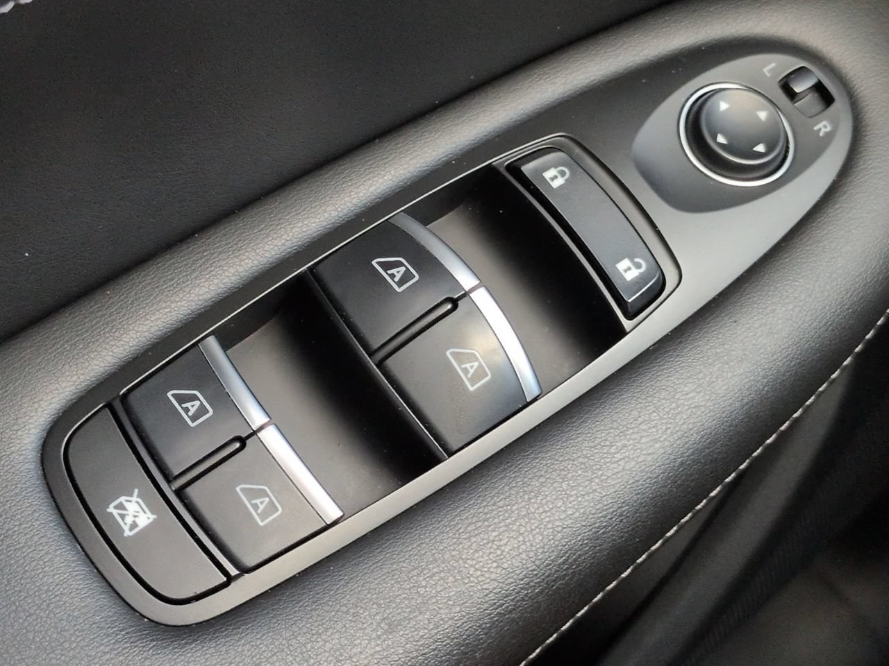2022 INFINITI QX55 Sensory - Photo 25