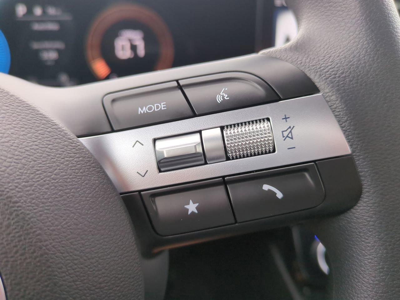 2025 Hyundai Tucson SEL - Photo 23