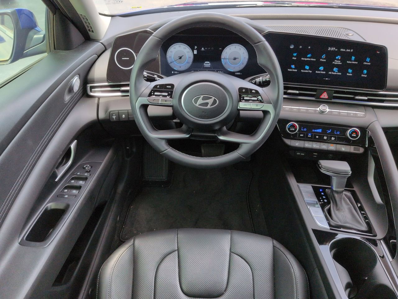 2024 Hyundai Elantra Limited - Photo 15