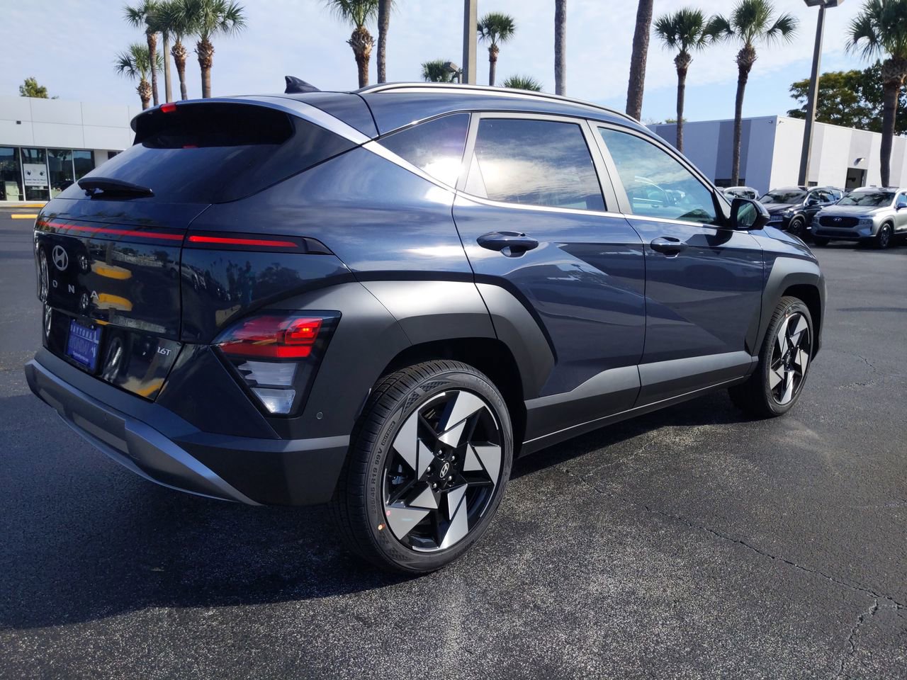 2024 Hyundai Kona Limited - Photo 4