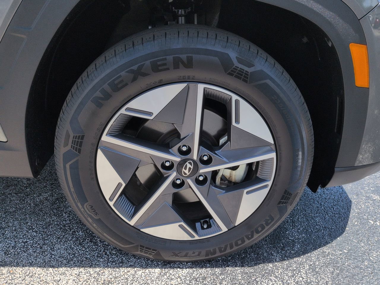 2025 Hyundai Tucson SEL Convenience - Photo 11