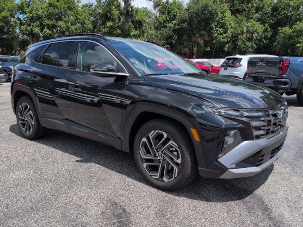 New 2026 Hyundai Tucson Limited FWD SUV