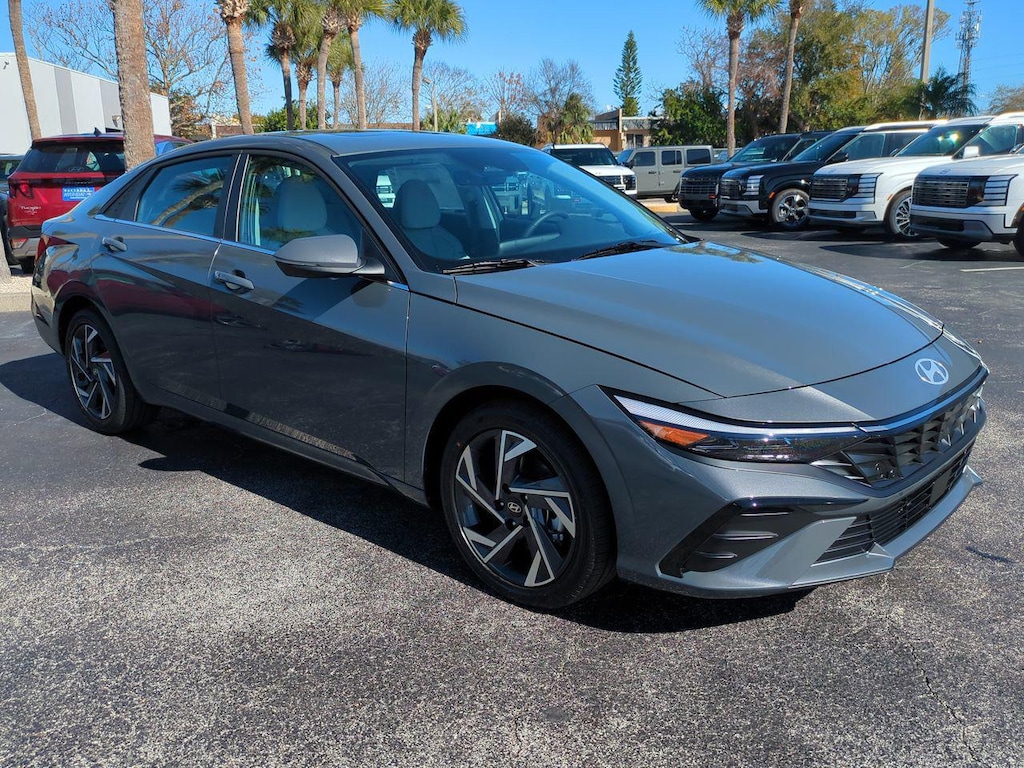 New 2026 Hyundai Elantra Limited Sedan
