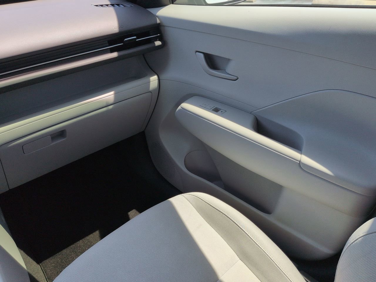 2024 Hyundai Kona SEL - Photo 17