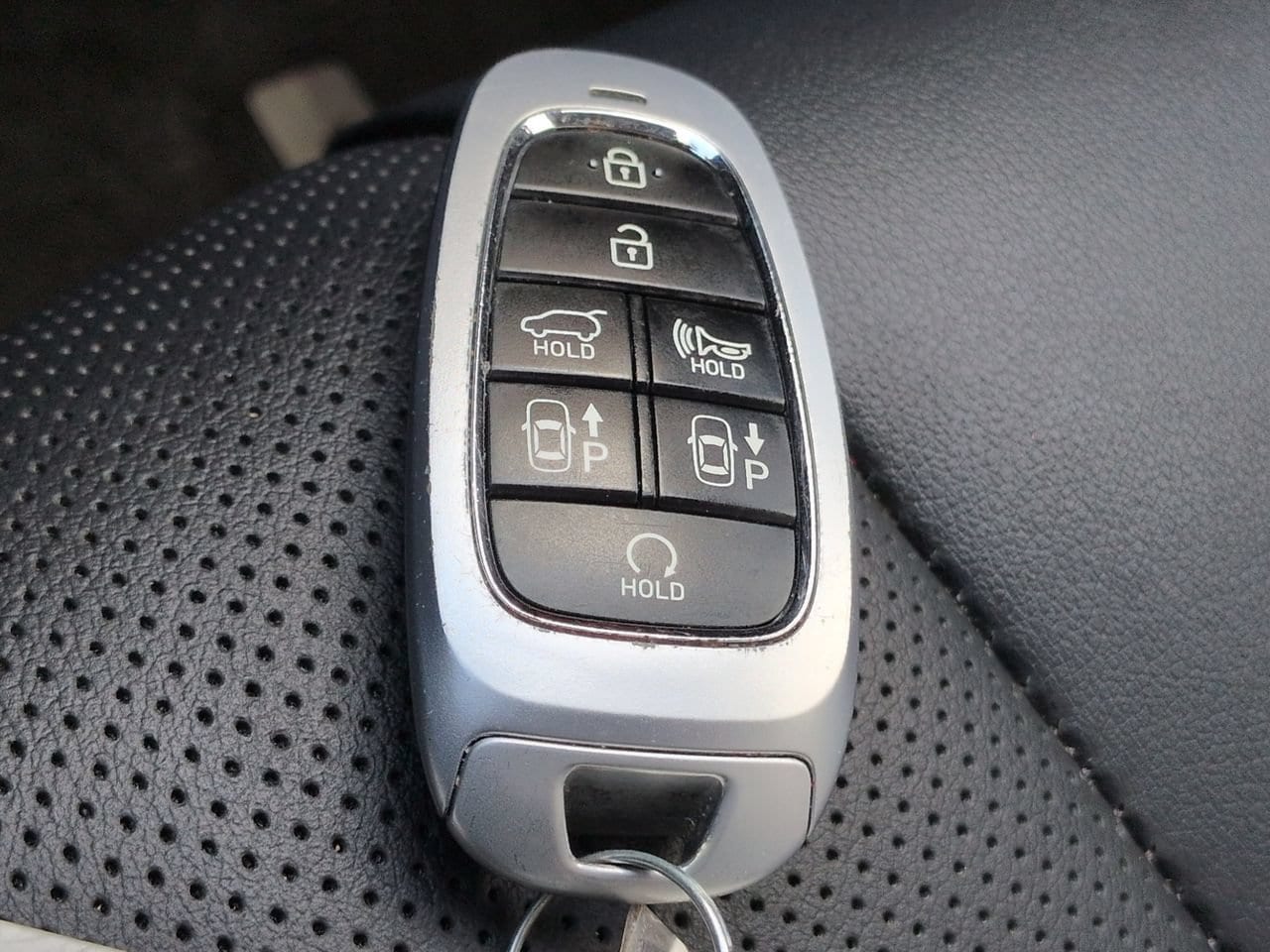 2023 Hyundai Santa Fe Limited HEV - Photo 30