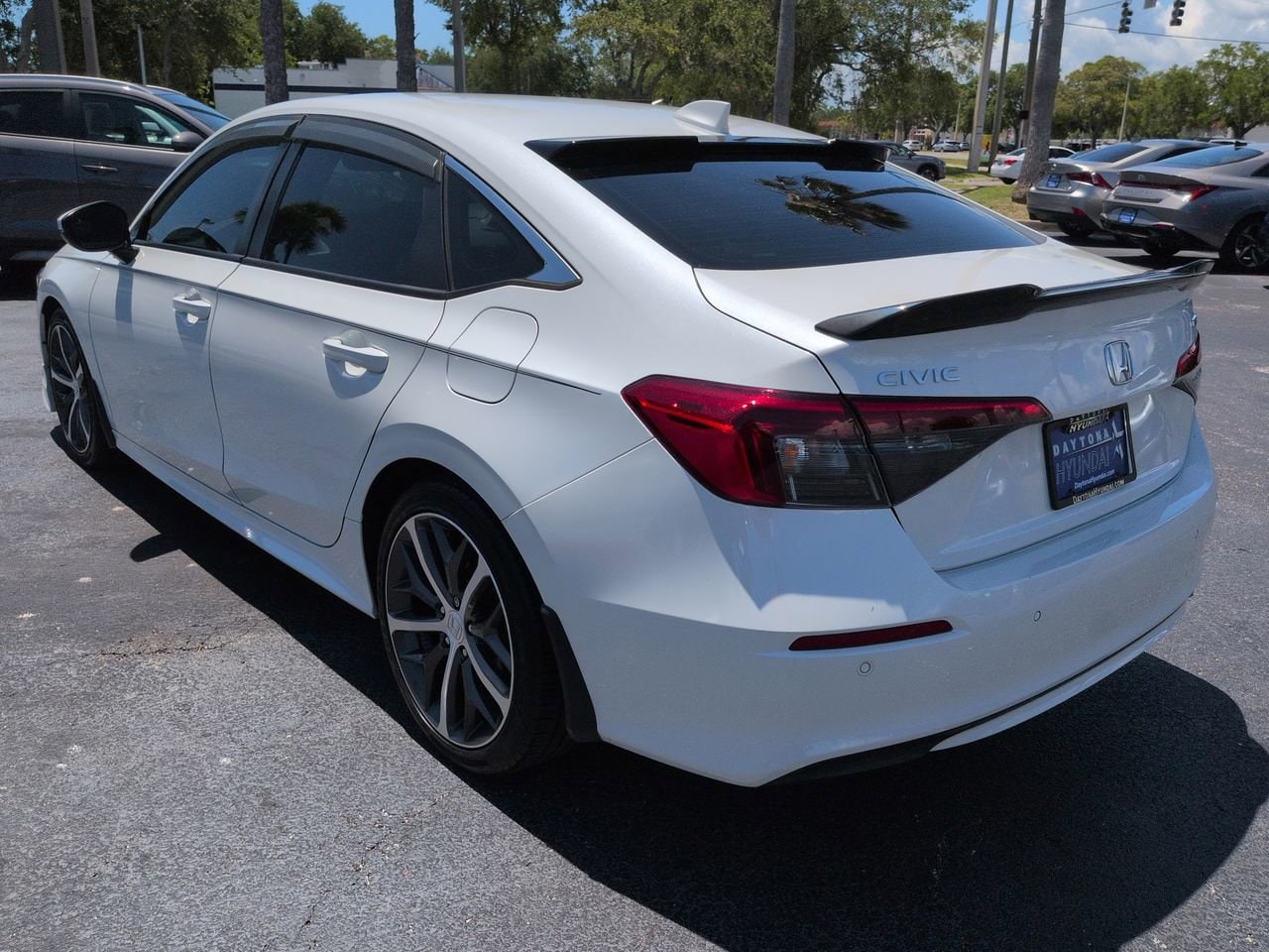 2023 Honda Civic Touring - Photo 6