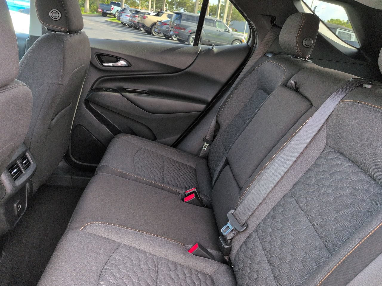2020 Chevrolet Equinox LT - Photo 14