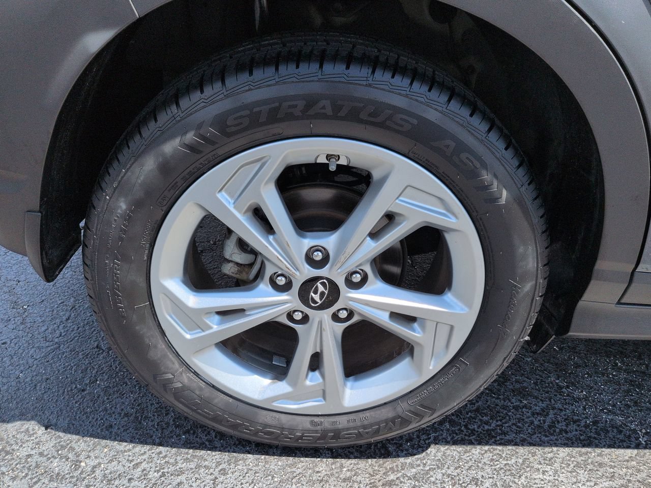 2023 Hyundai Kona SEL - Photo 11
