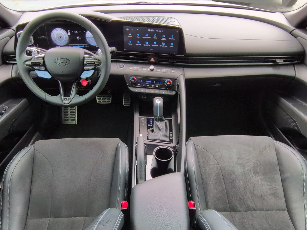 2025 Hyundai Elantra N - Photo 13