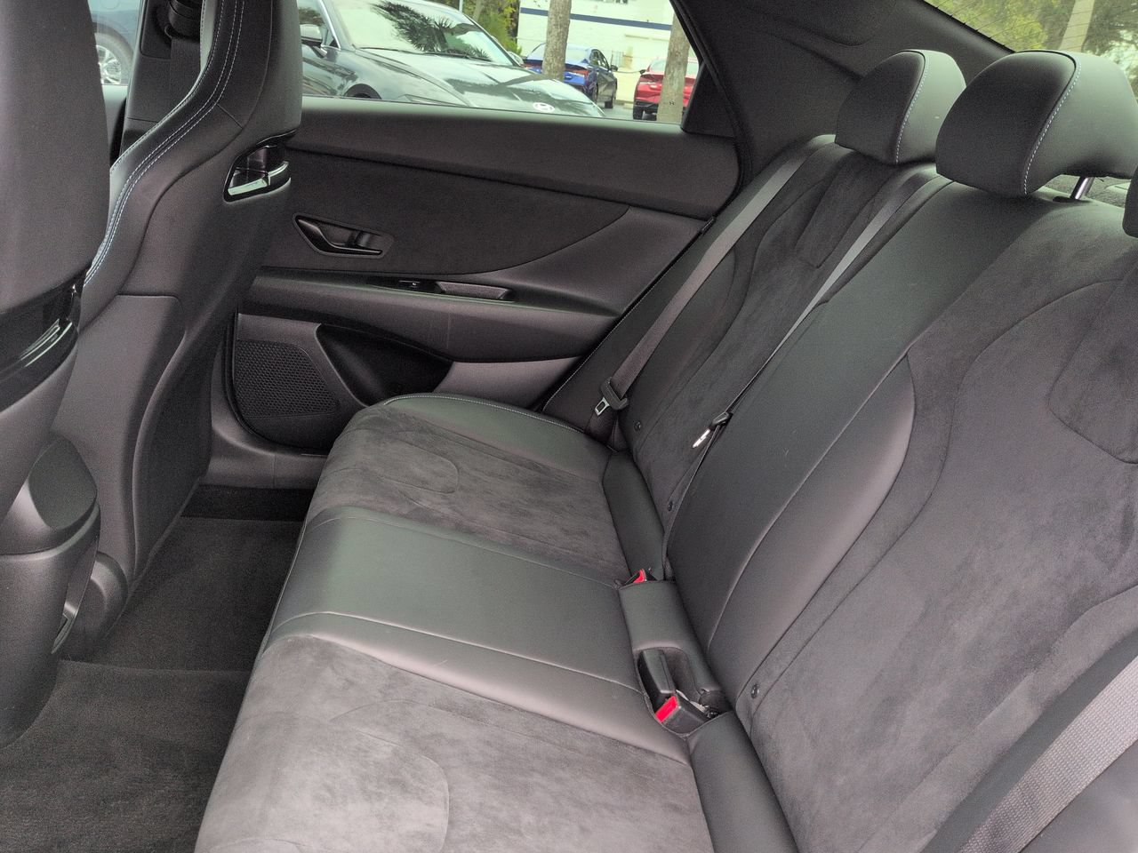 2025 Hyundai Elantra N - Photo 12