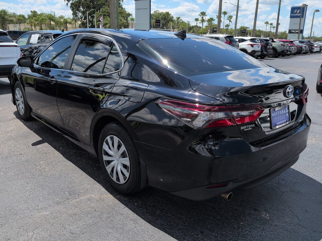 2024 Toyota Camry LE - Photo 6