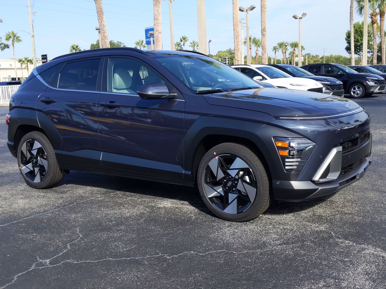 2024 Hyundai Kona Limited - Photo 2