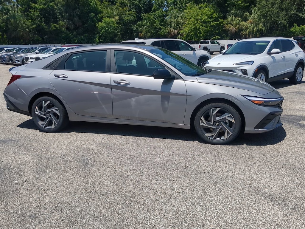 New 2026 Hyundai Elantra SEL Sport Sedan
