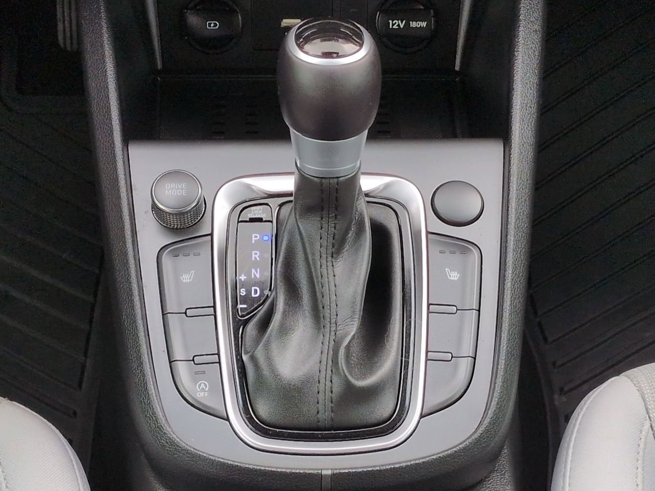 2022 Hyundai Kona SEL - Photo 19