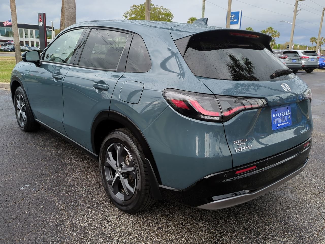 2025 Honda HR-V EX-L - Photo 6