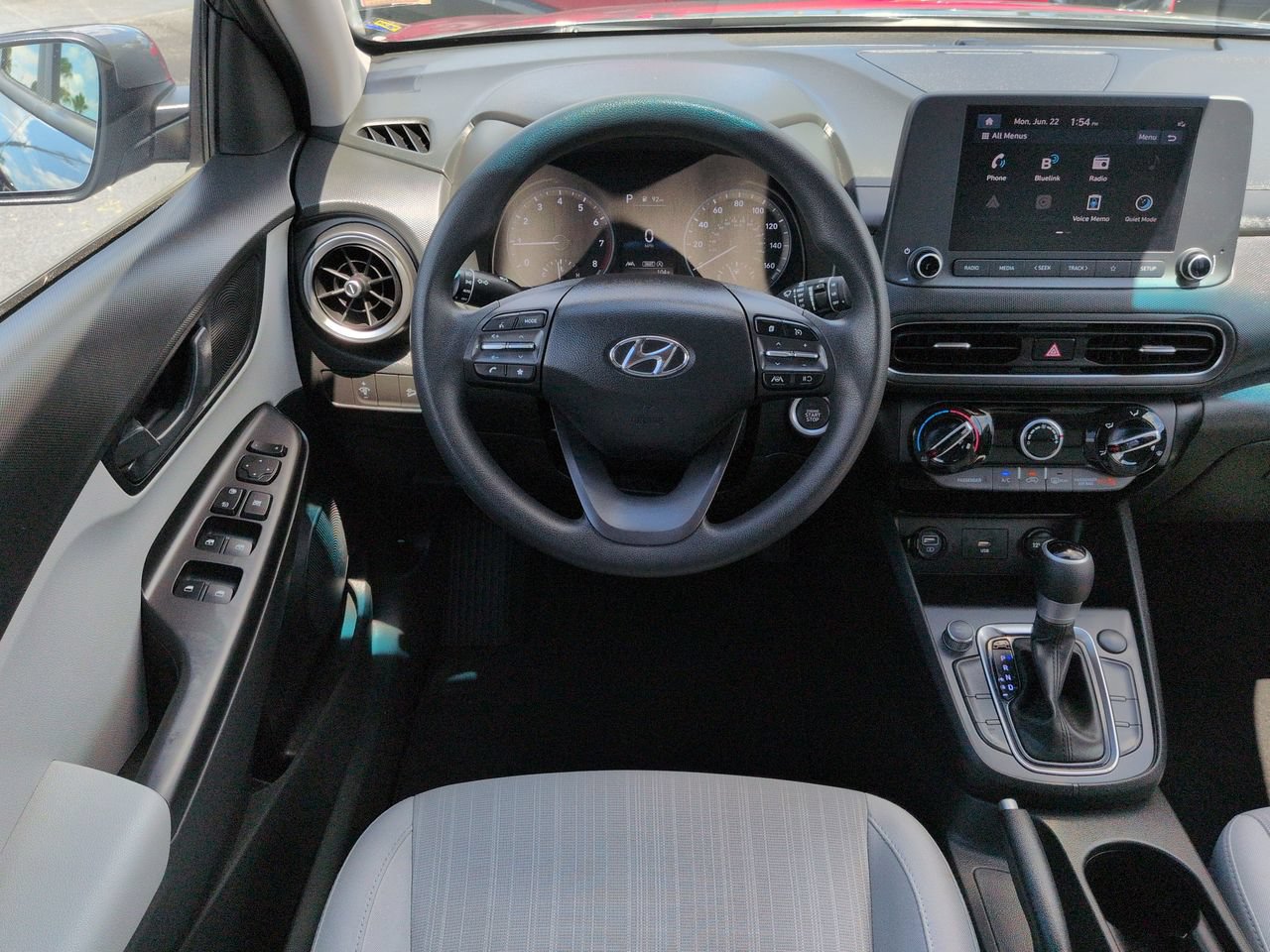 2023 Hyundai Kona SEL - Photo 16
