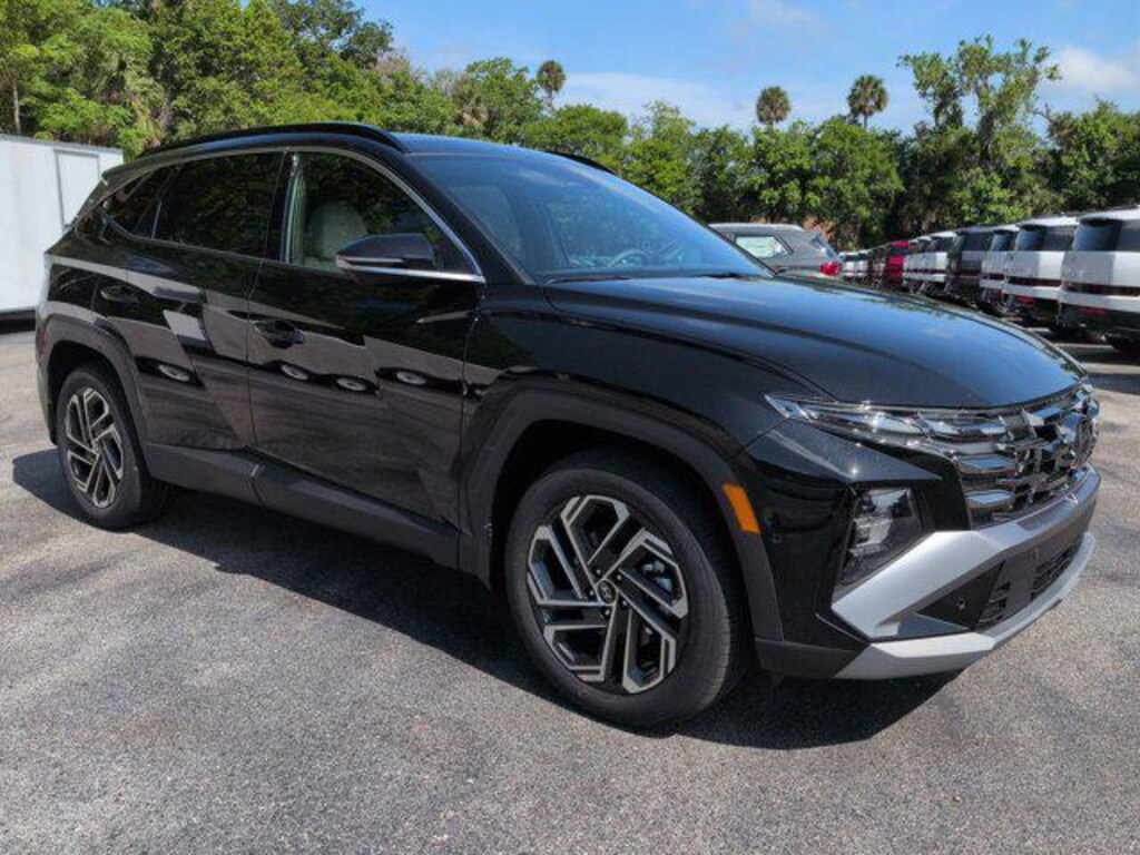 New 2026 Hyundai Tucson Limited FWD SUV
