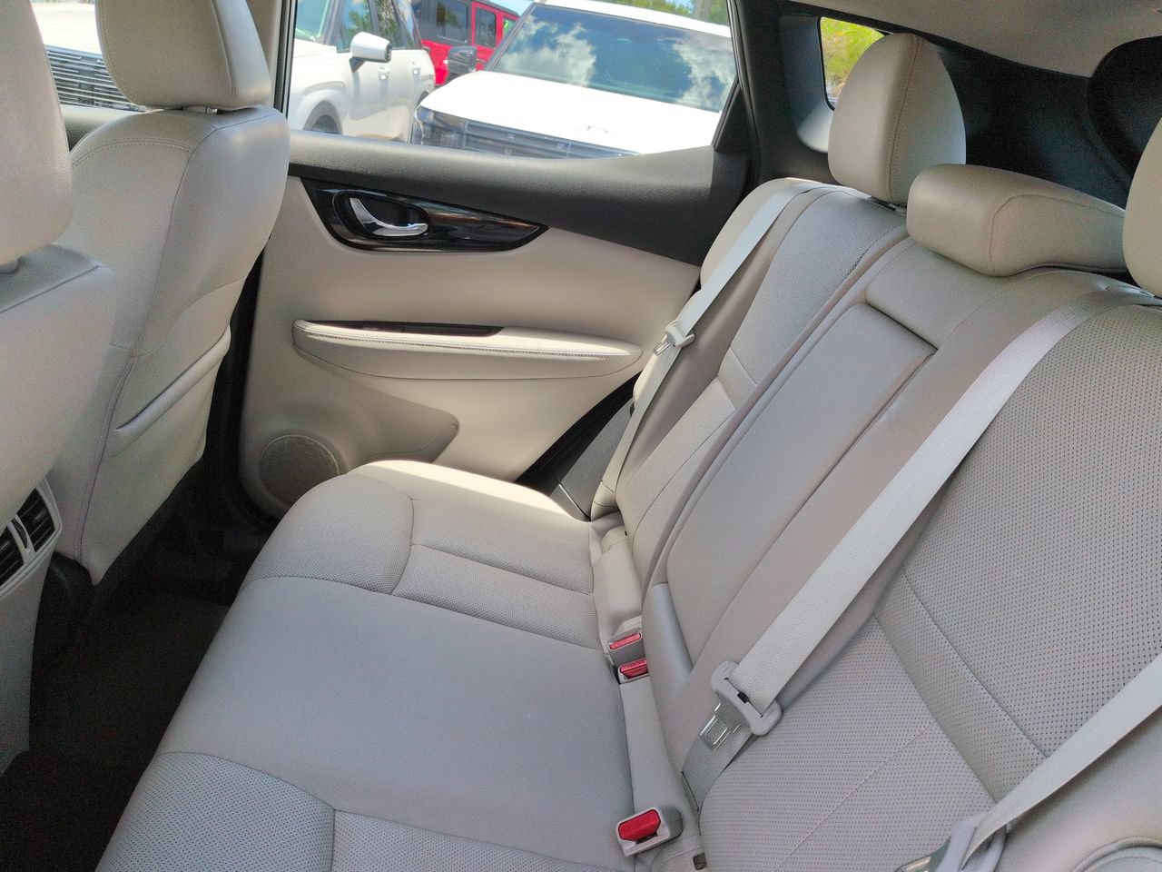 2022 Nissan Rogue Sport SL - Photo 14