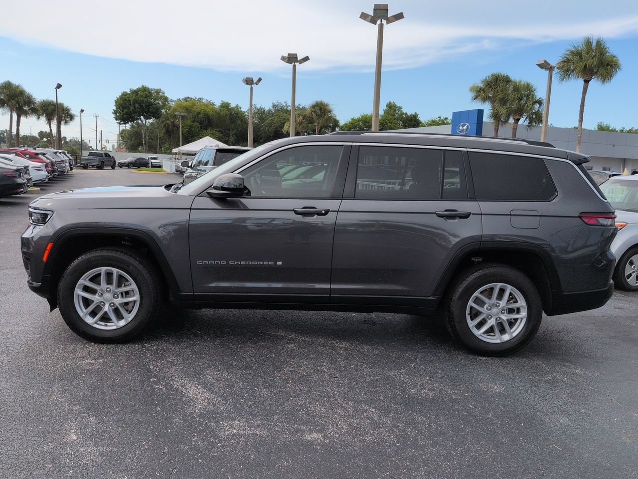 2023 Jeep Grand Cherokee L Laredo - Photo 7