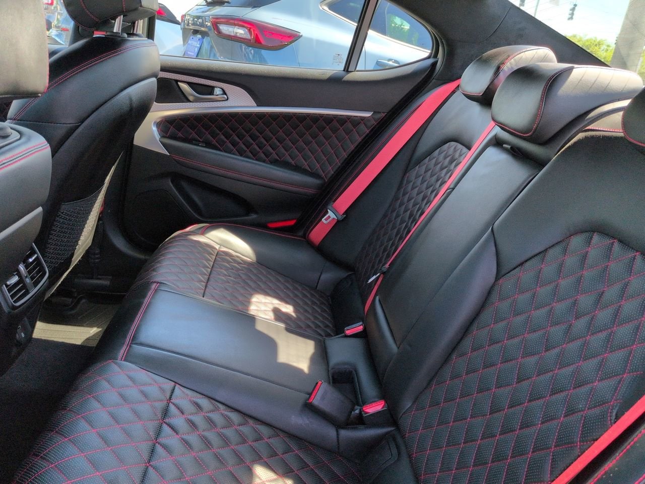 2023 GENESIS G70 Standard - Photo 12