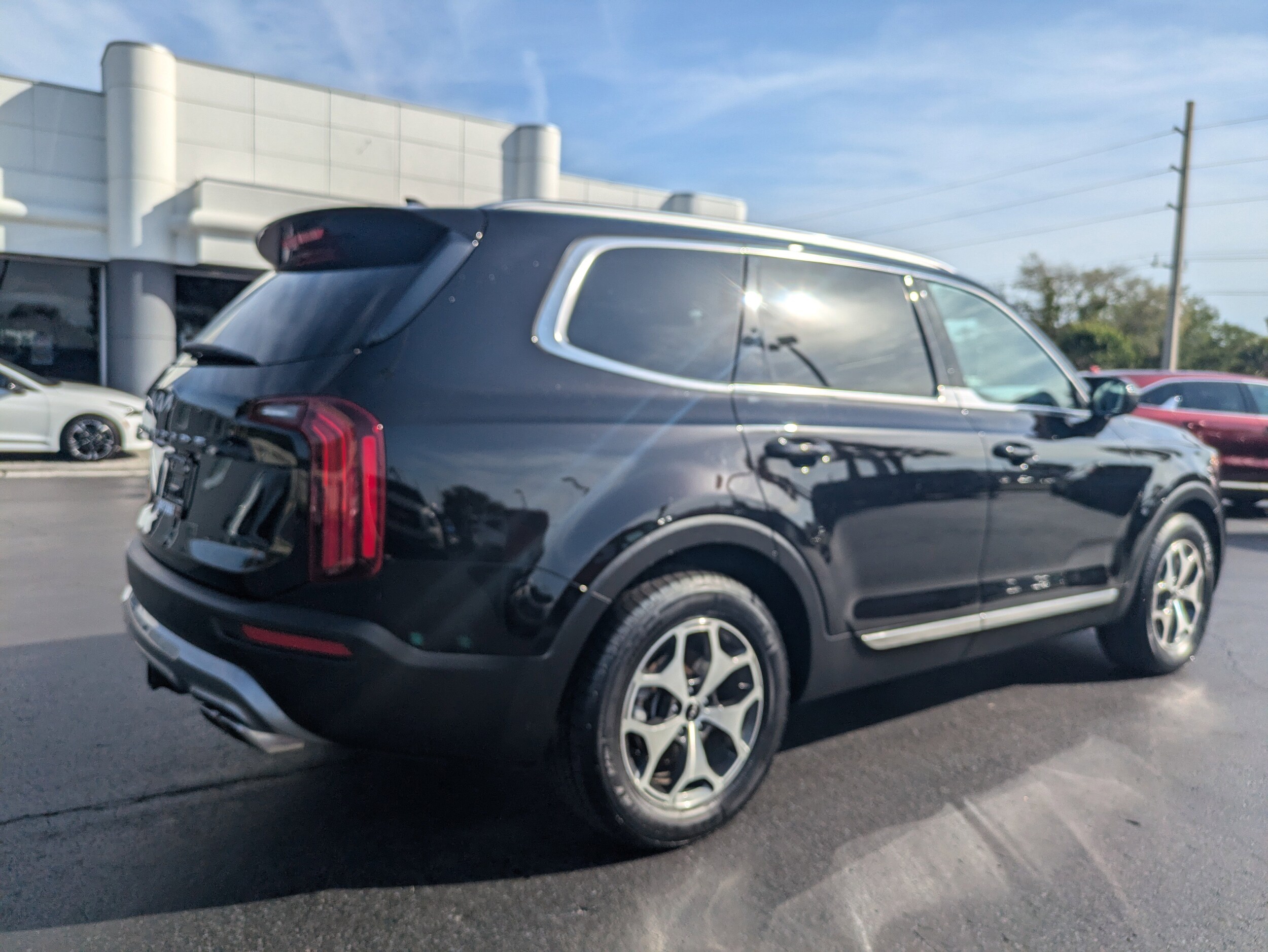 2022 Kia Telluride EX photo 3