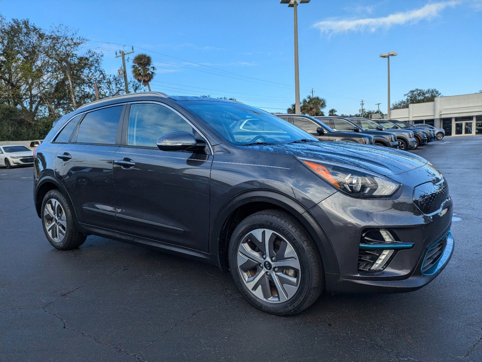 Certified 2020 Kia Niro EX Premium with VIN KNDCE3LG4L5032319 for sale in Daytona Beach, FL