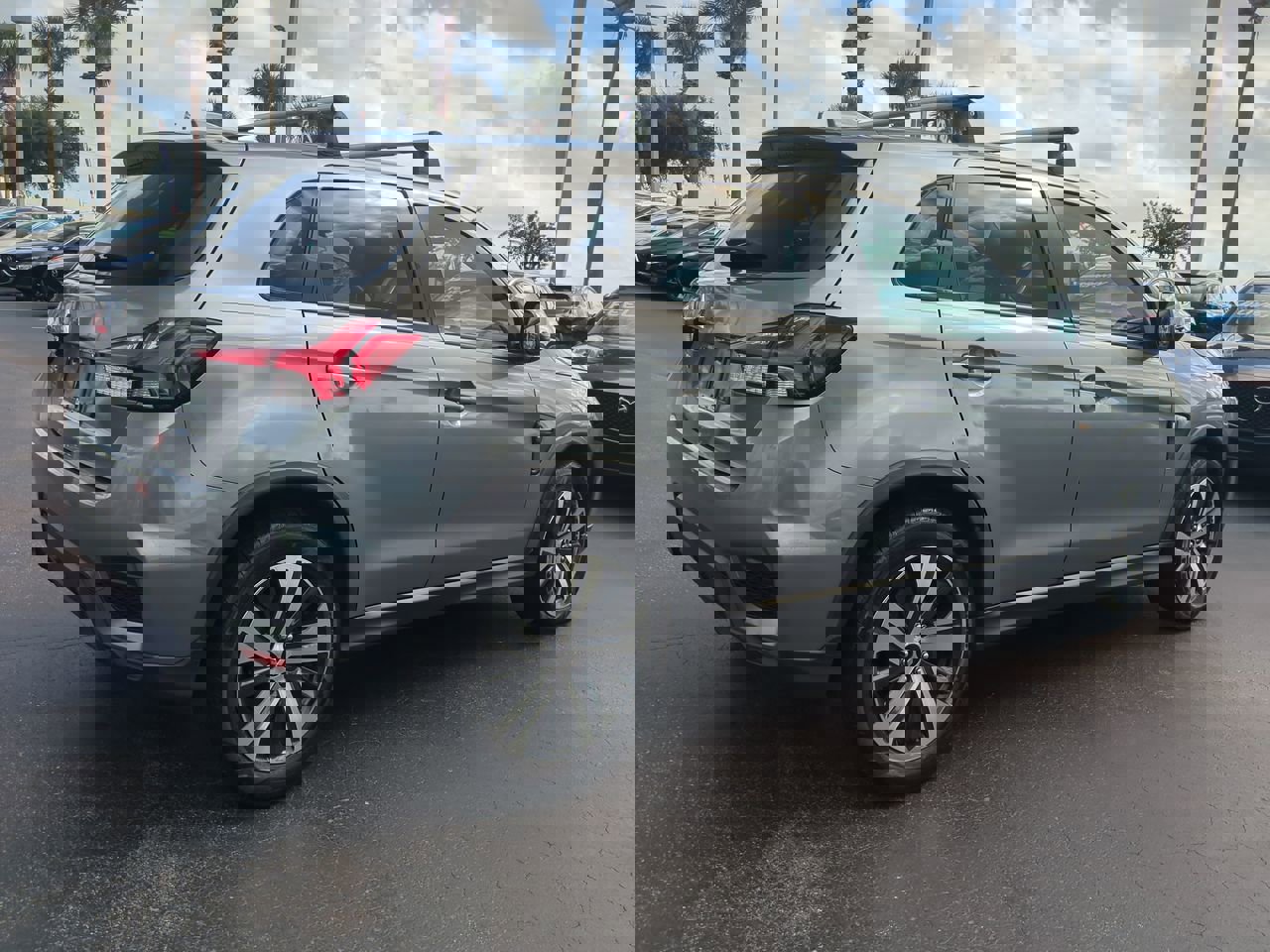 2021 Mitsubishi Outlander Sport ES photo 2