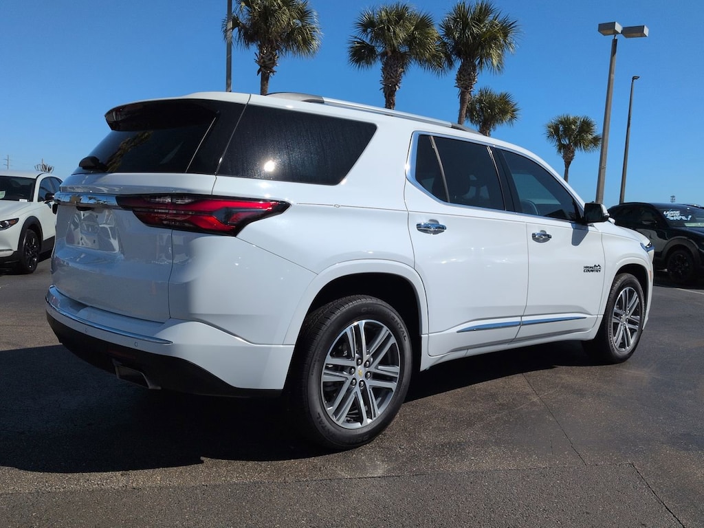Used 2023 Chevrolet Traverse High Country SUV