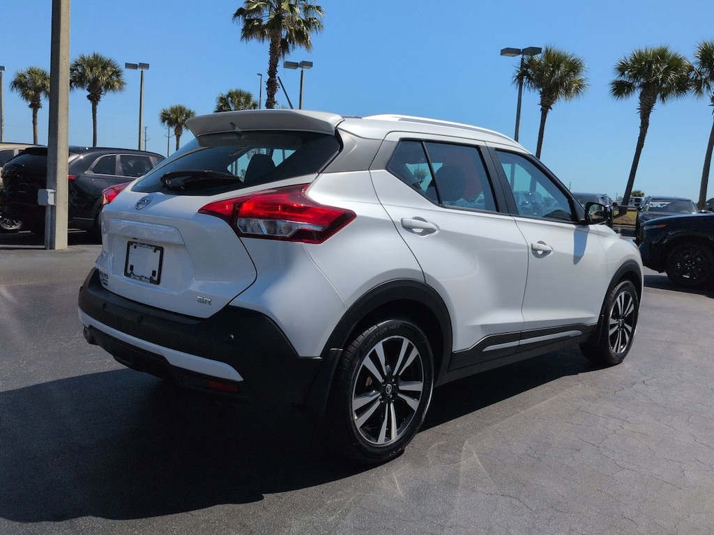 Used 2020 Nissan Kicks SR SUV
