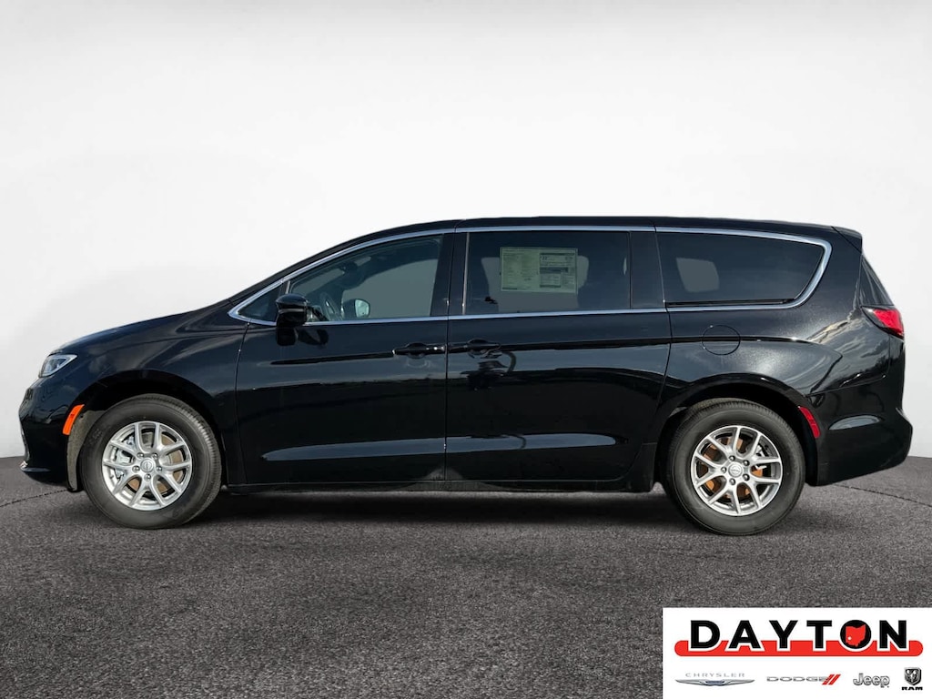 New 2026 Chrysler Pacifica Select Passenger Van