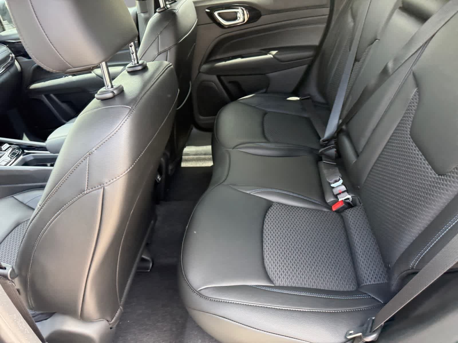 2026 Jeep Compass Altitude - Photo 27