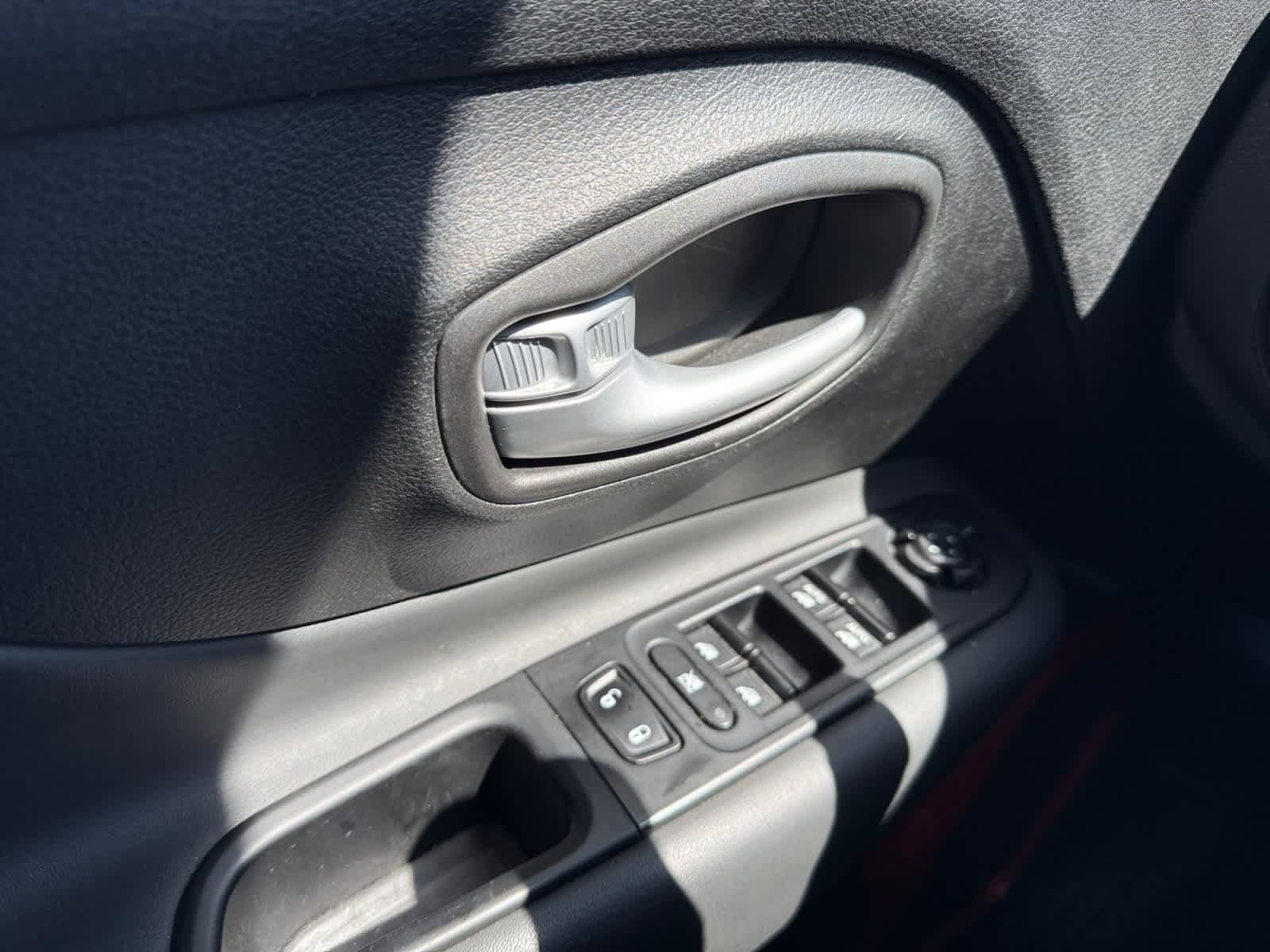 2023 Jeep Renegade Trailhawk - Photo 17