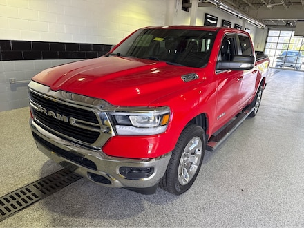 2019 Ram 1500 Big Horn/Lone Star Truck Crew Cab