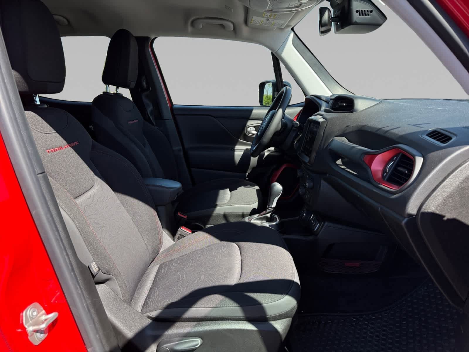 2023 Jeep Renegade Trailhawk - Photo 9