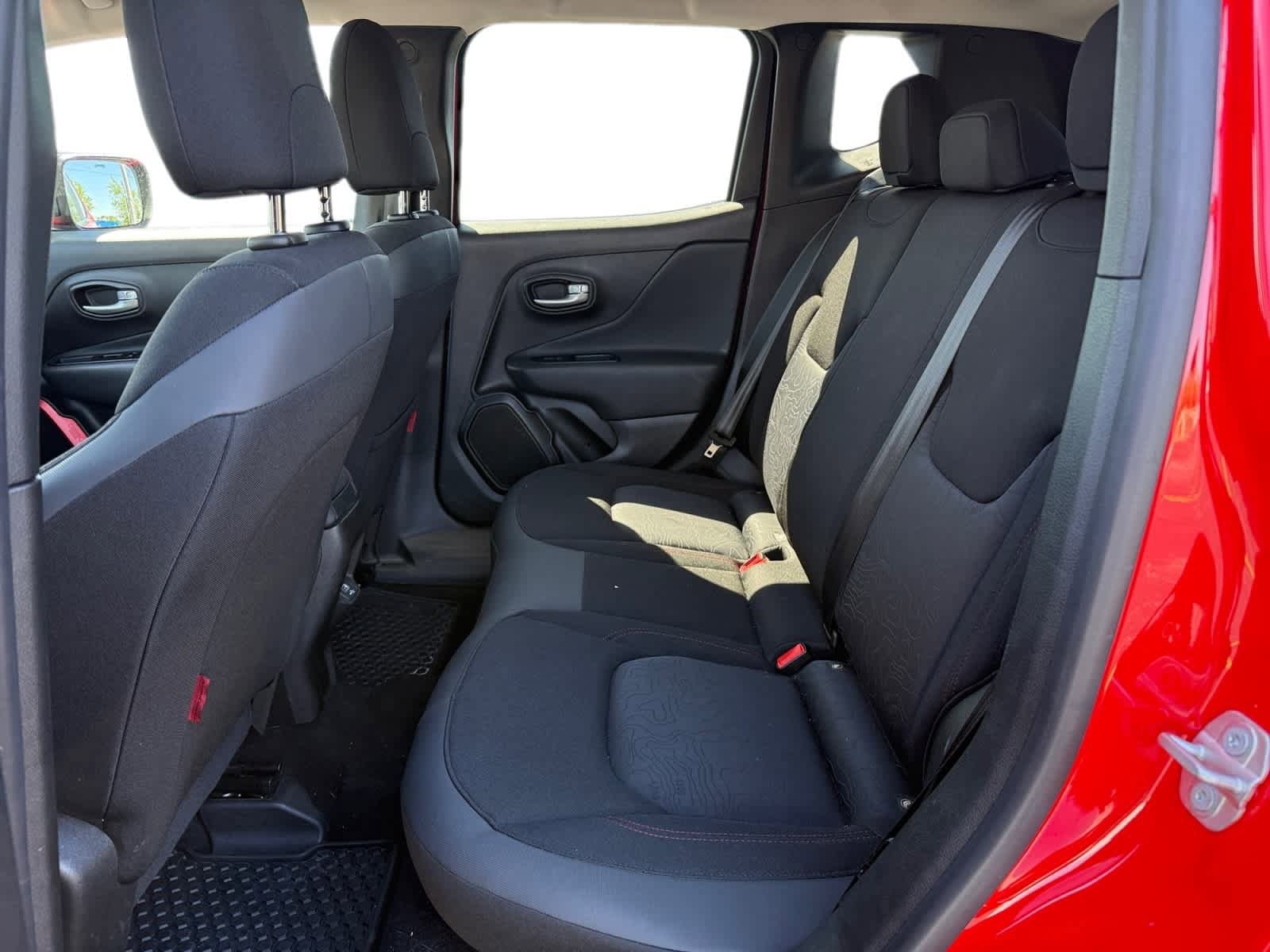 2023 Jeep Renegade Trailhawk - Photo 19