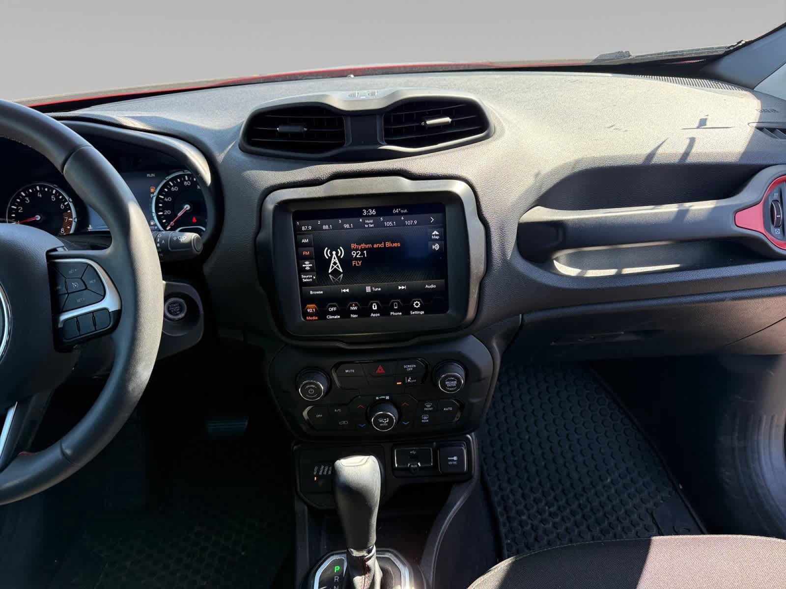 2023 Jeep Renegade Trailhawk - Photo 10
