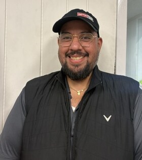 Staff member Christopher Oyola (EspaƱol) from ID_8b793409dc82