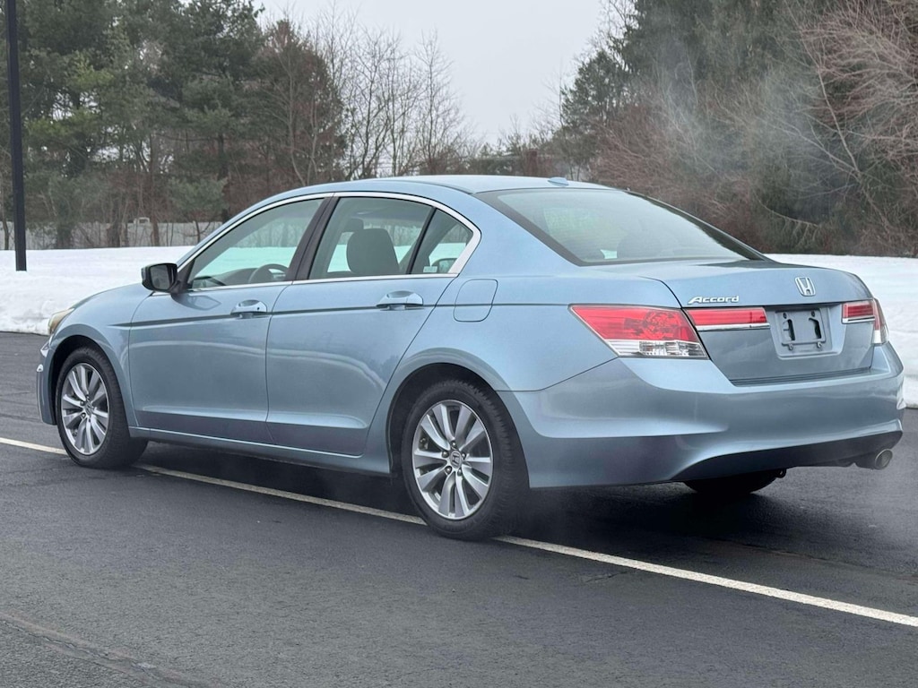 Used 2011 Honda Accord EX-L Sedan