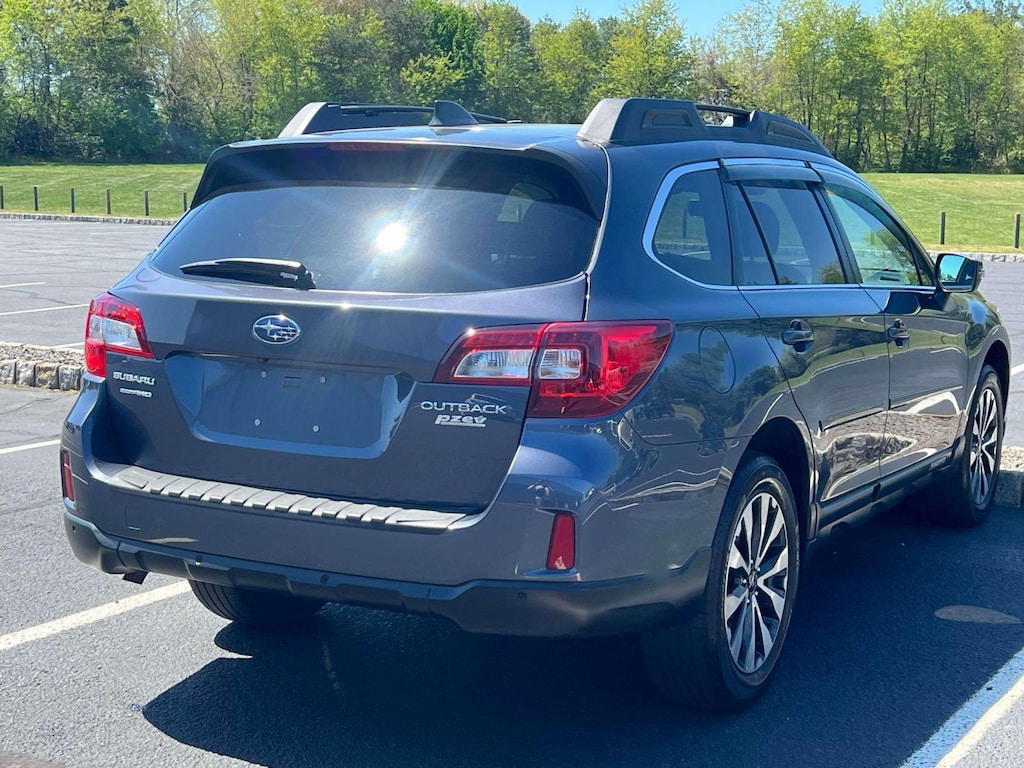 Used 2017 Subaru Outback 2.5i SUV