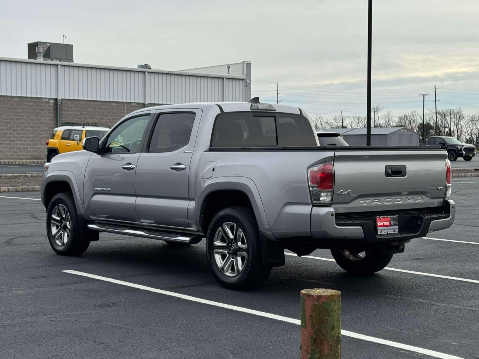 2018 Toyota Tacoma Limited photo 4