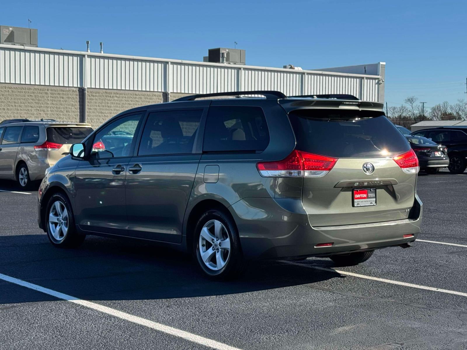 2012 Toyota Sienna LE photo 3
