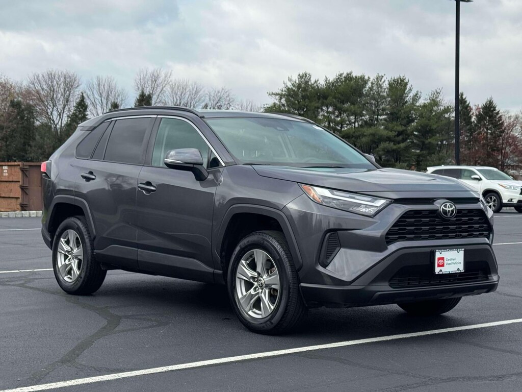 Used 2022 Toyota RAV4 XLE SUV