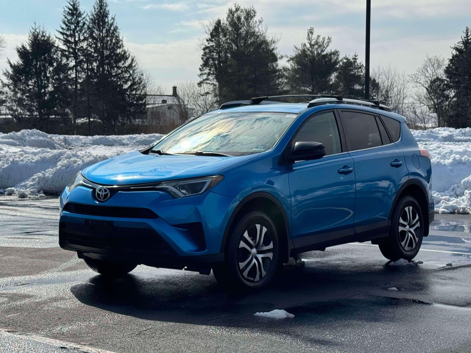Used 2016 Toyota RAV4 LE with VIN 2T3BFREV1GW429587 for sale in South Brunswick Township, NJ