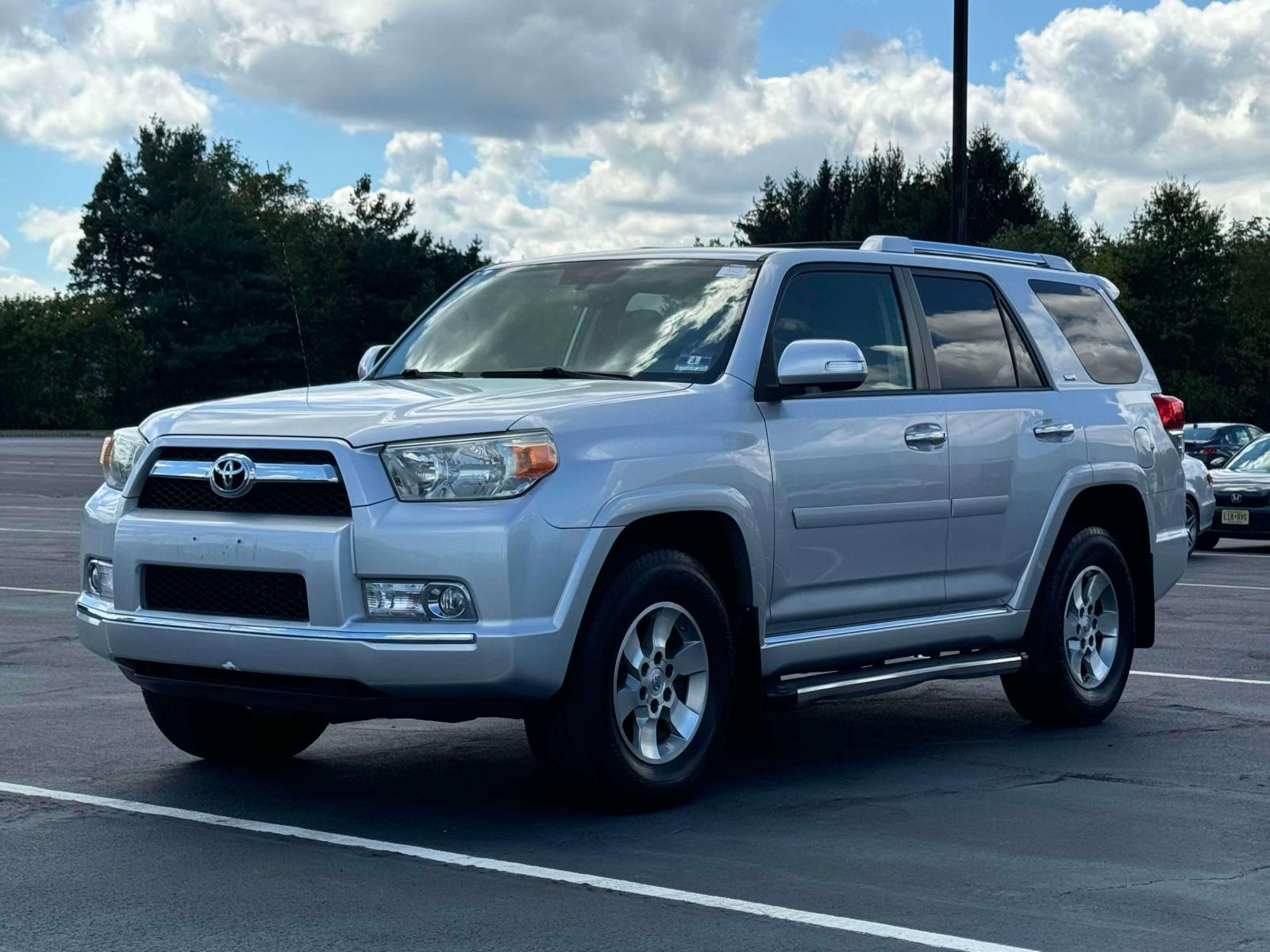 2013 Toyota 4Runner SR5 photo 2