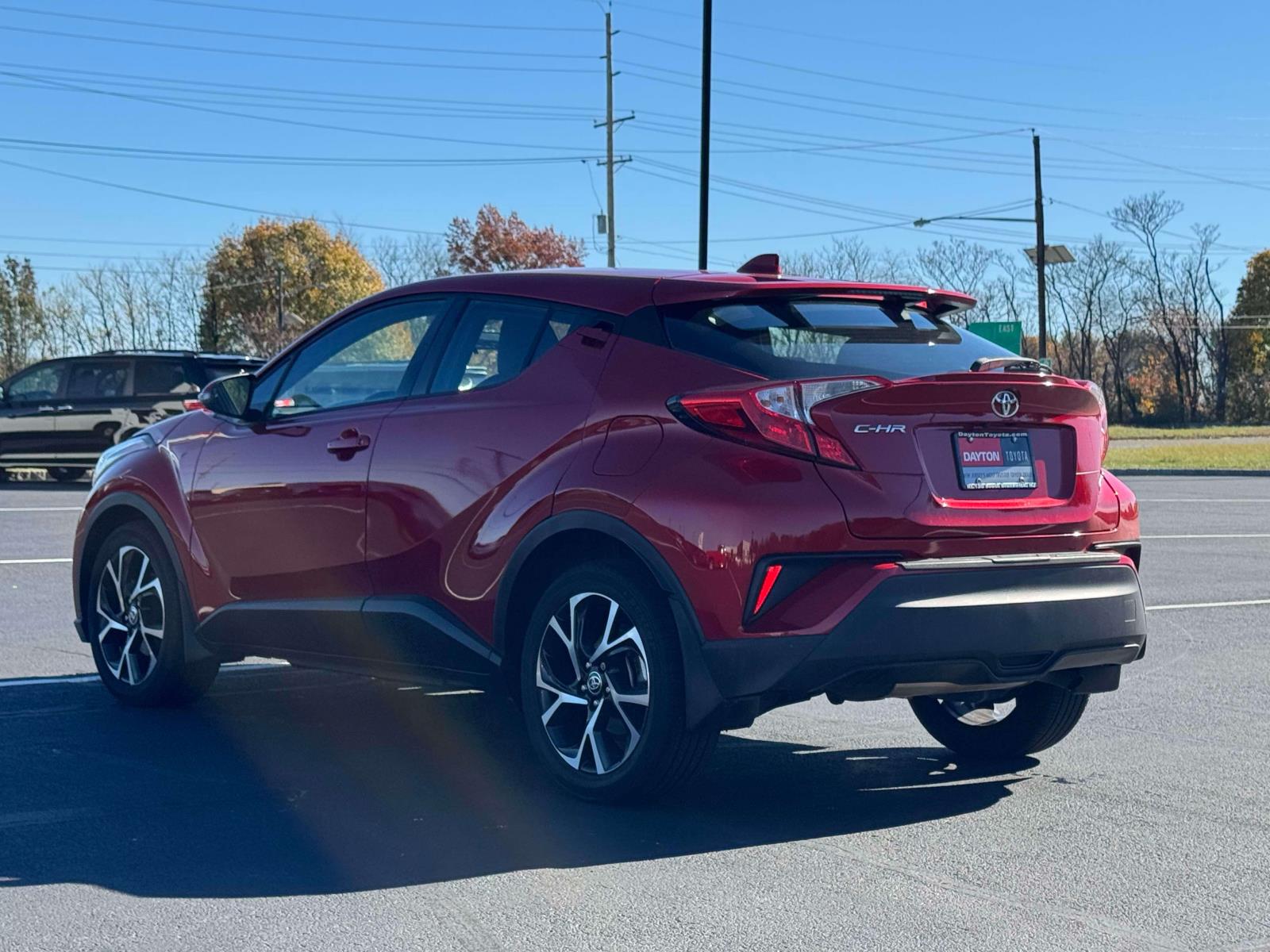 2021 Toyota C-HR XLE photo 3