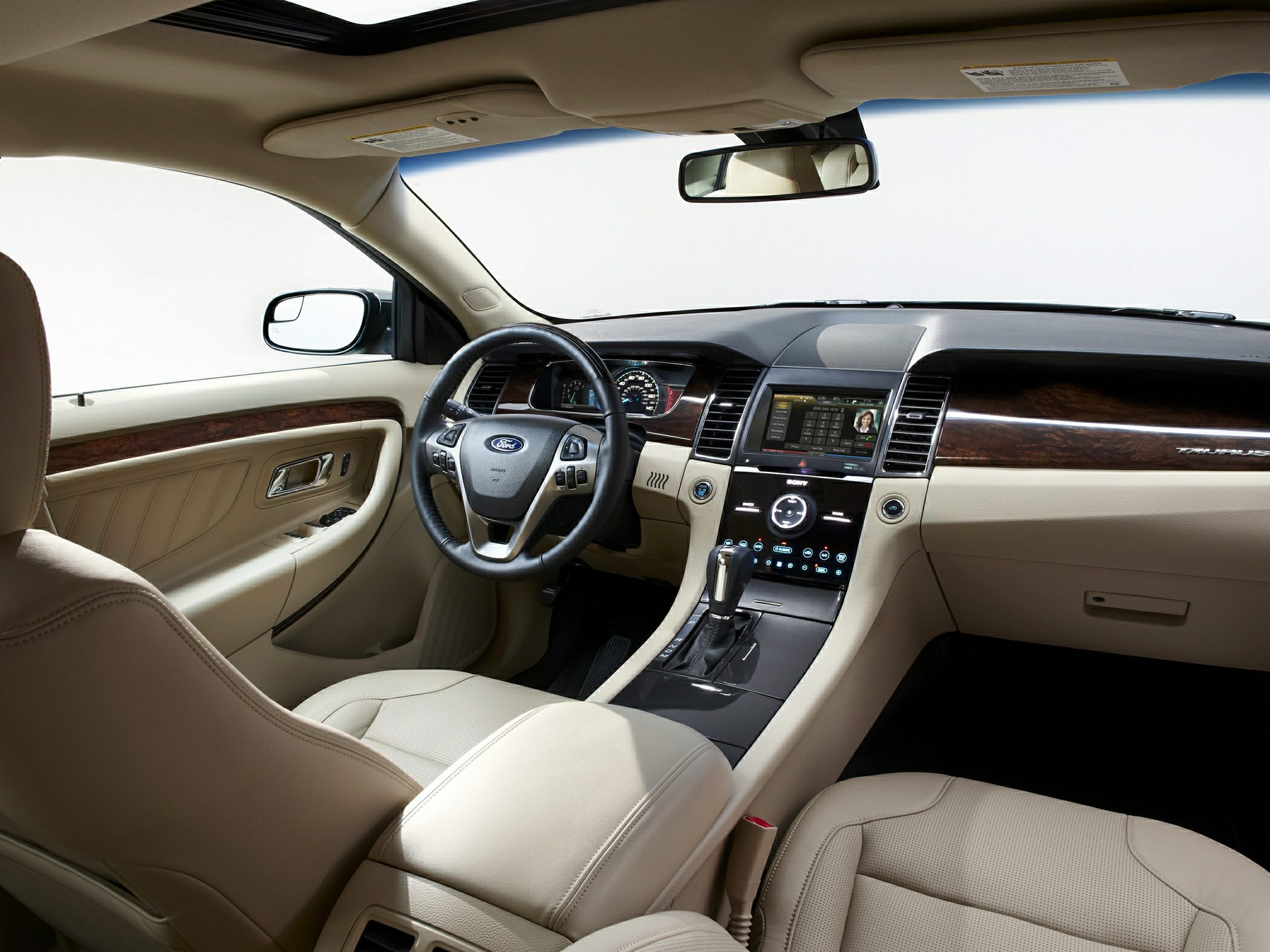 2014 Toyota Avalon and Ford Taurus interiors