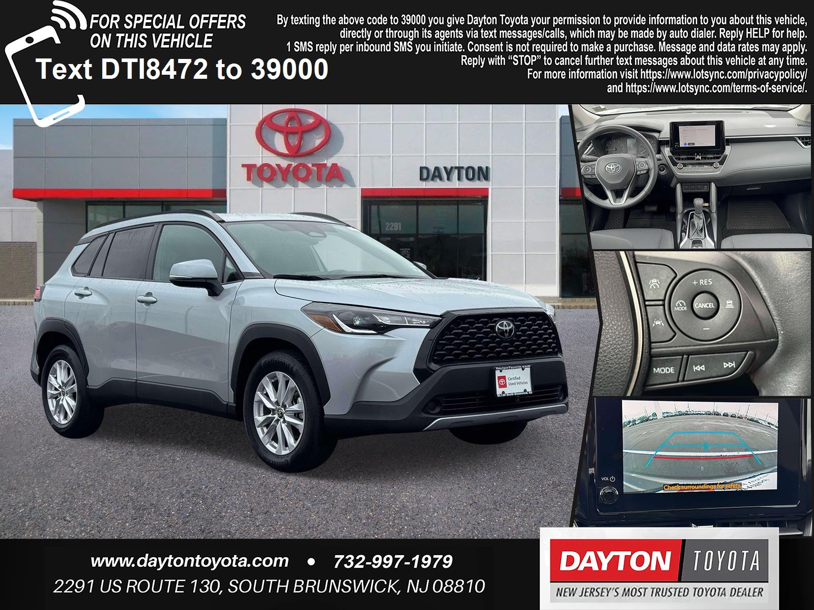 2023 Toyota Corolla Cross LE's photo