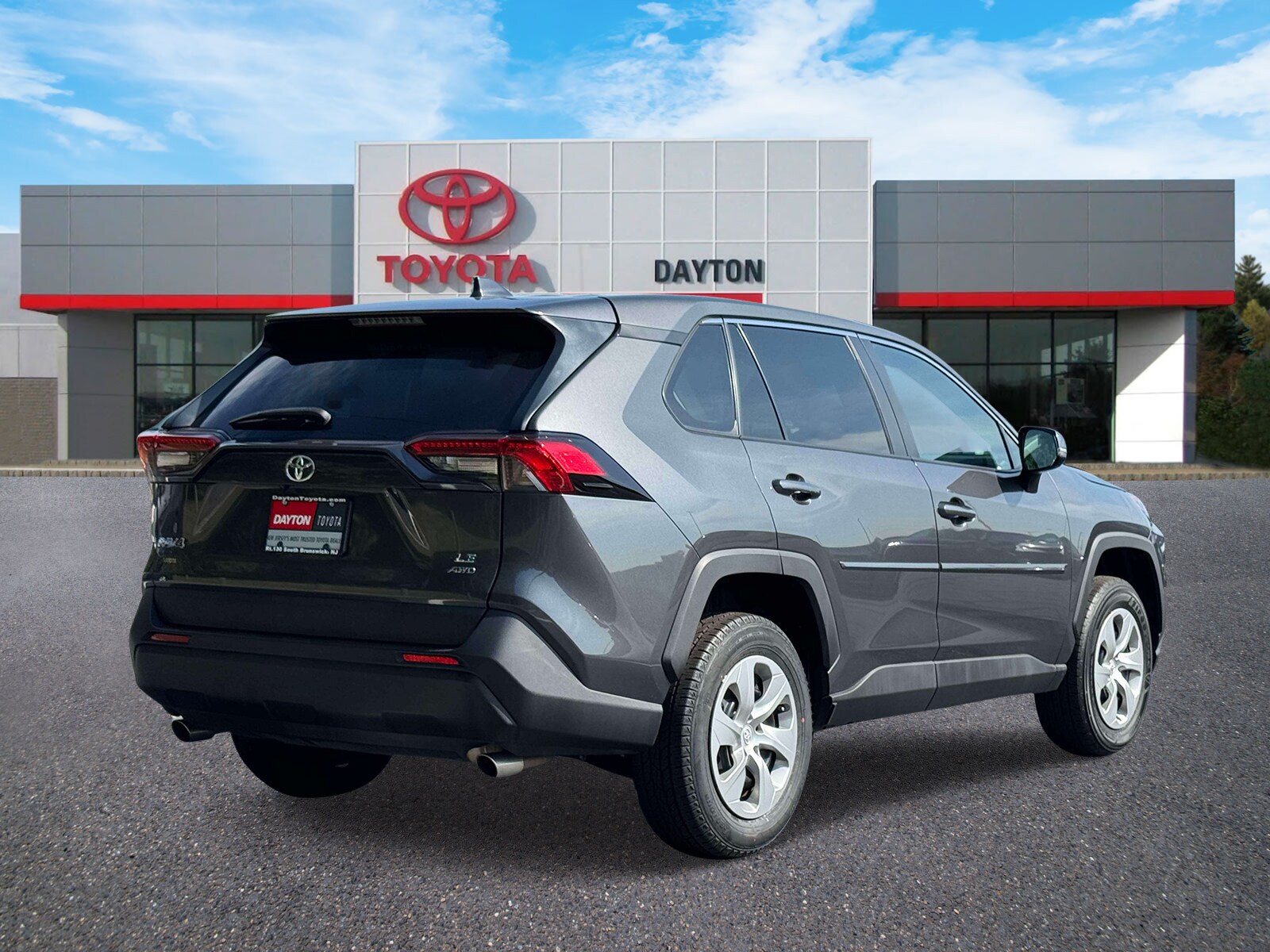 2023 Toyota RAV4 LE photo 3